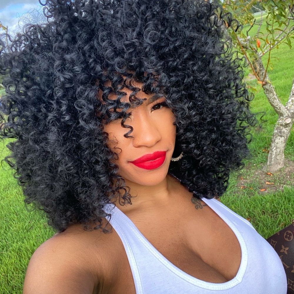 Meet your Posher, Jazmin